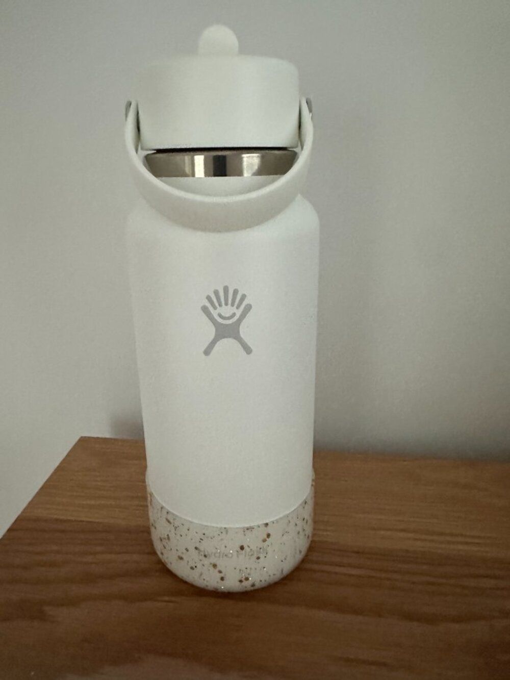 Hydroflask 32 oz Wide Mouth Flex Straw Cap - "Grace" & Glimmer Gold Bottle Boot